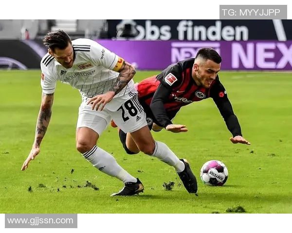 德甲精彩对决法兰克福主场迎战汉堡全场直播回顾与分析 德甲精彩对决法兰克福主场迎战汉堡全场直播回顾与分析