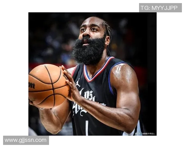 哈登本赛季现已砍下445分，那库里、杜兰特、詹姆斯呢？